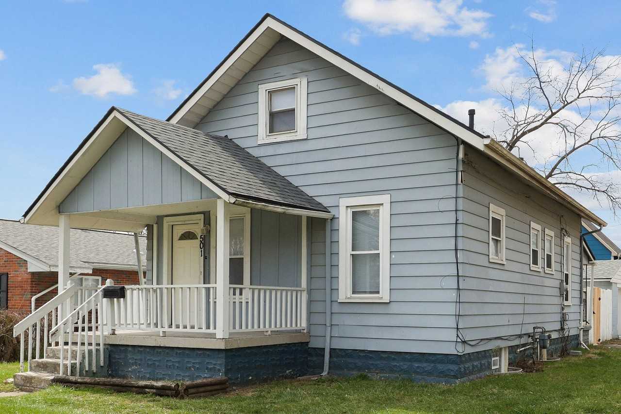 501 Clarendon Ave - Photo 3 of 23