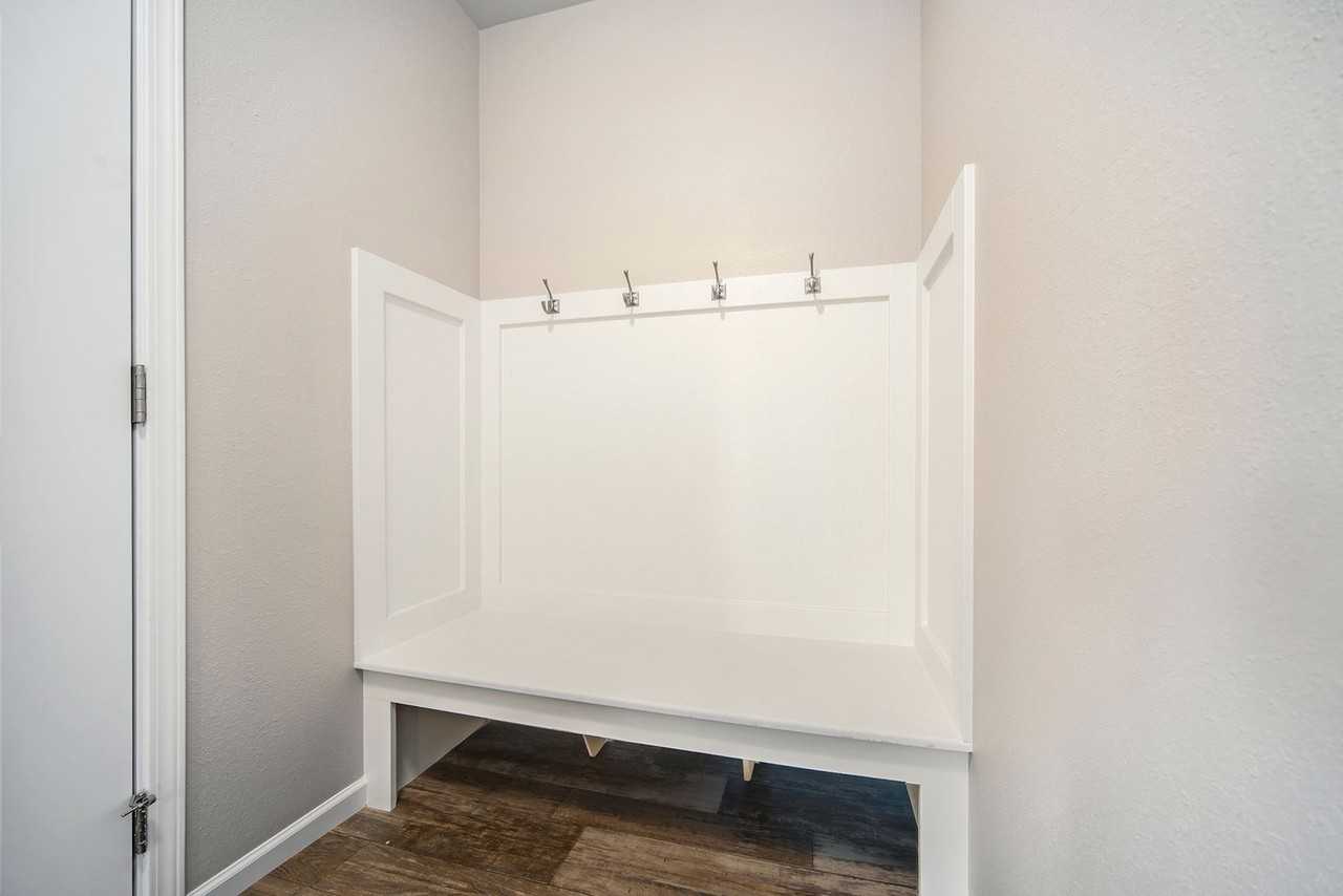 5625 Downing St - Photo 6 of 17