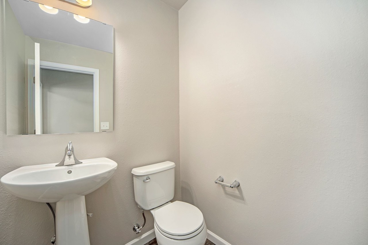 5625 Downing St - Photo 7 of 17