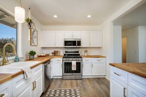 featured image of 61737 Alta Mura Dr