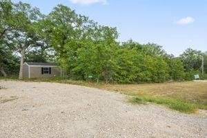 11379 Park Road 57 - Photo 3 of 15