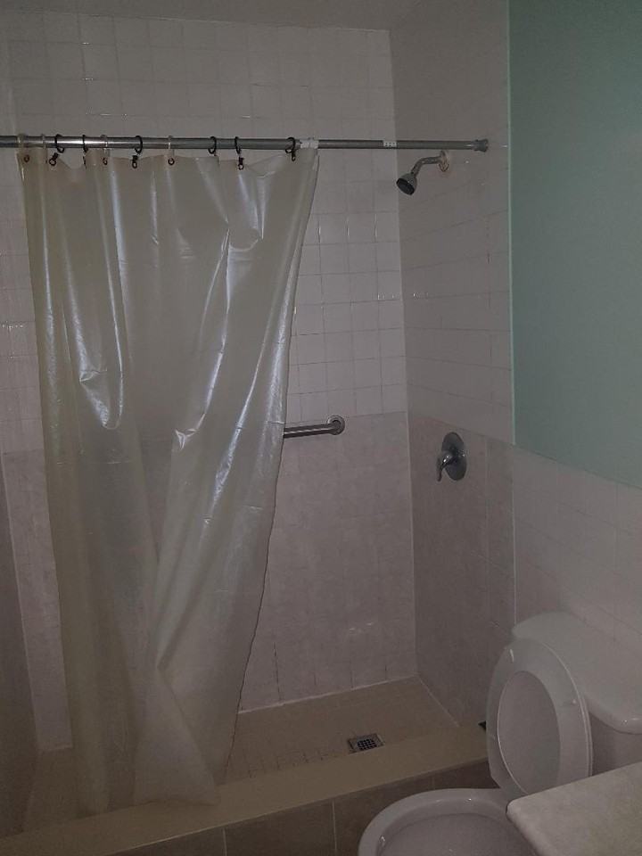 Jarvis St & Dundas St E - Photo 5 of 20