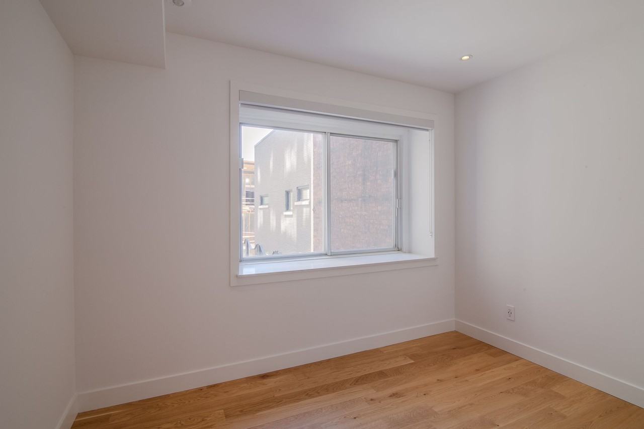 Plaza Drummond Apartments 3435 Rue Drummond, Montréal, QC H3G 1X8