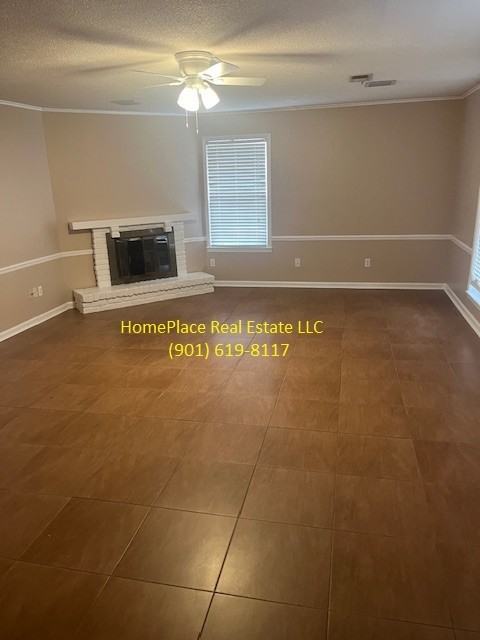 4006 Oak Rd - Photo 3 of 14