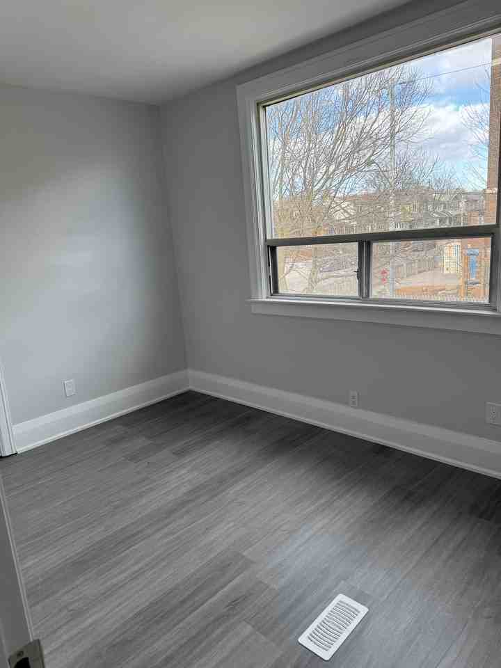 68 Woodington Avenue - Photo 6 of 8