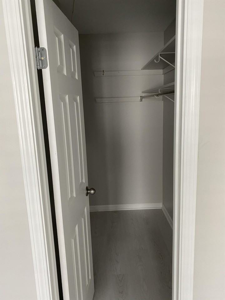 11 Heron Way S #1 - Photo 2 of 6