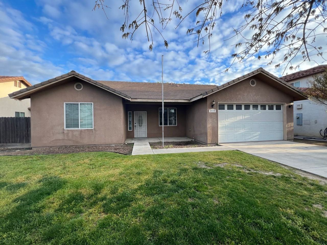2724 Tecopa Ave - Photo 2 of 29