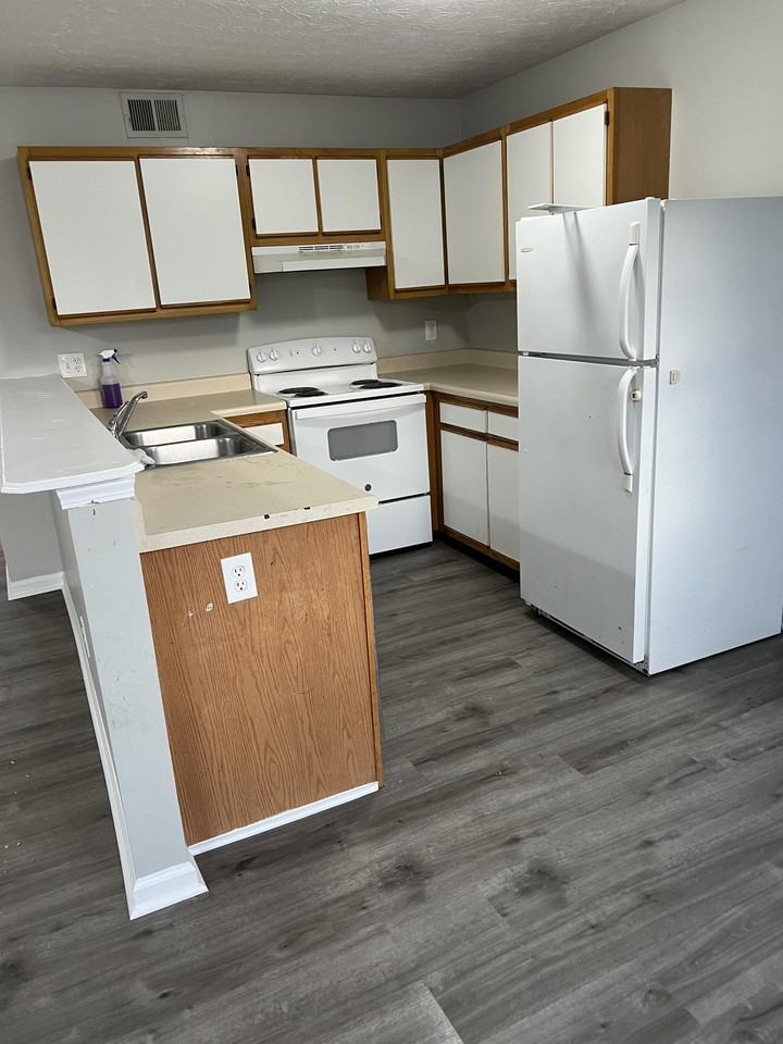 222 Grinder Ct - Photo 2 of 10