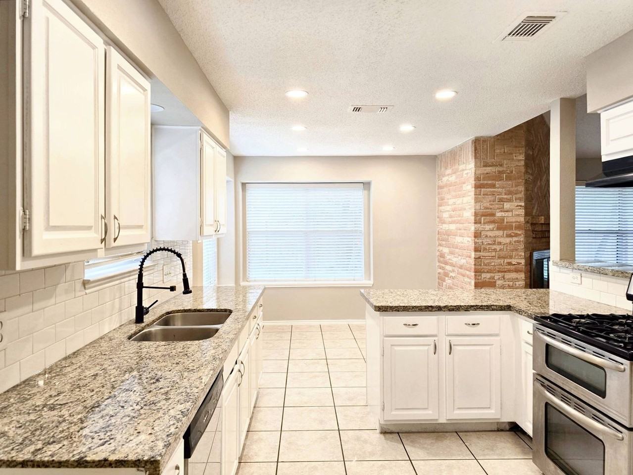 9215 Newkay Ln - Photo 7 of 22