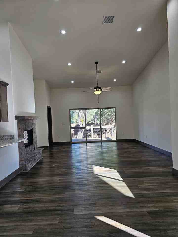 2860 W Villa Loop #1 - Photo 3 of 10