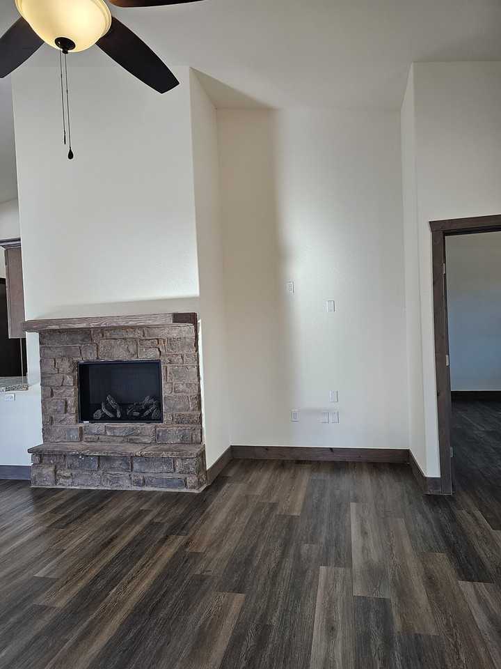 2860 W Villa Loop #1 - Photo 2 of 10