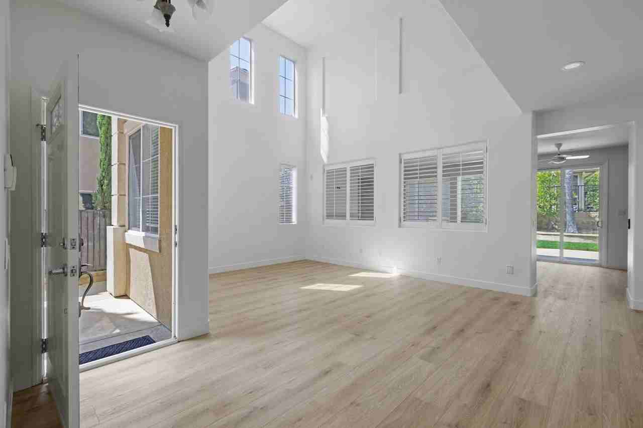 11349 Ferrara Ln - Photo 6 of 45