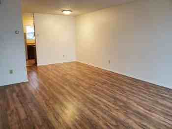 114 Wisconsin Ave - Photo 6 of 15