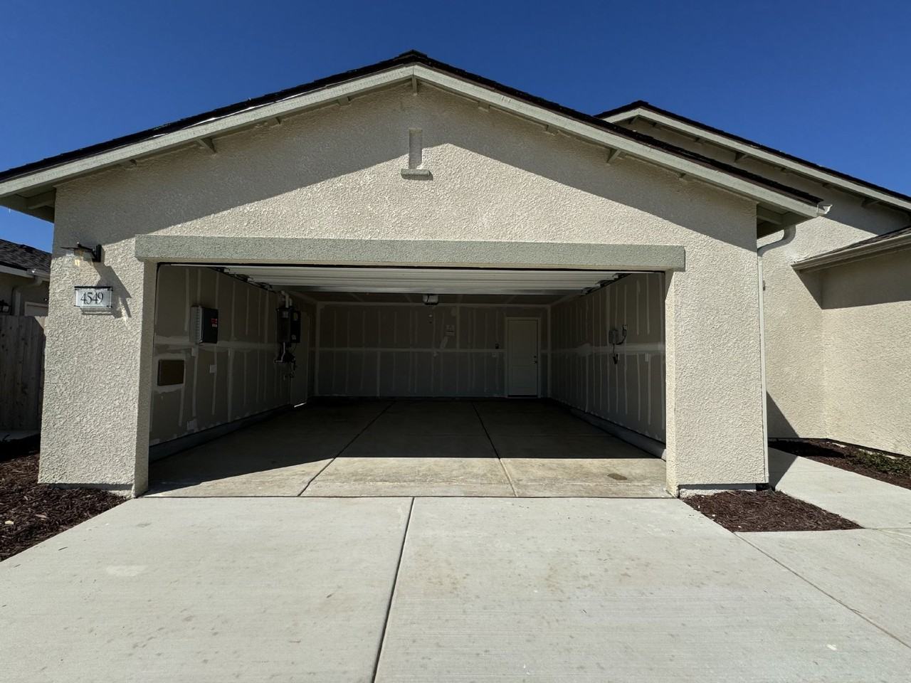 4549 Michelle Dr - Photo 2 of 32