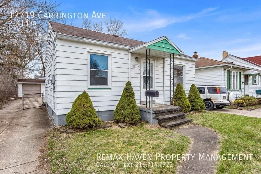 12719 Carrington Ave - Photo 2 of 20