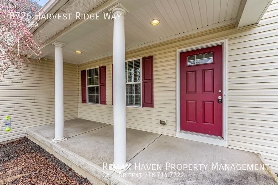 8726 Harvest Ridge Way - Photo 2 of 46