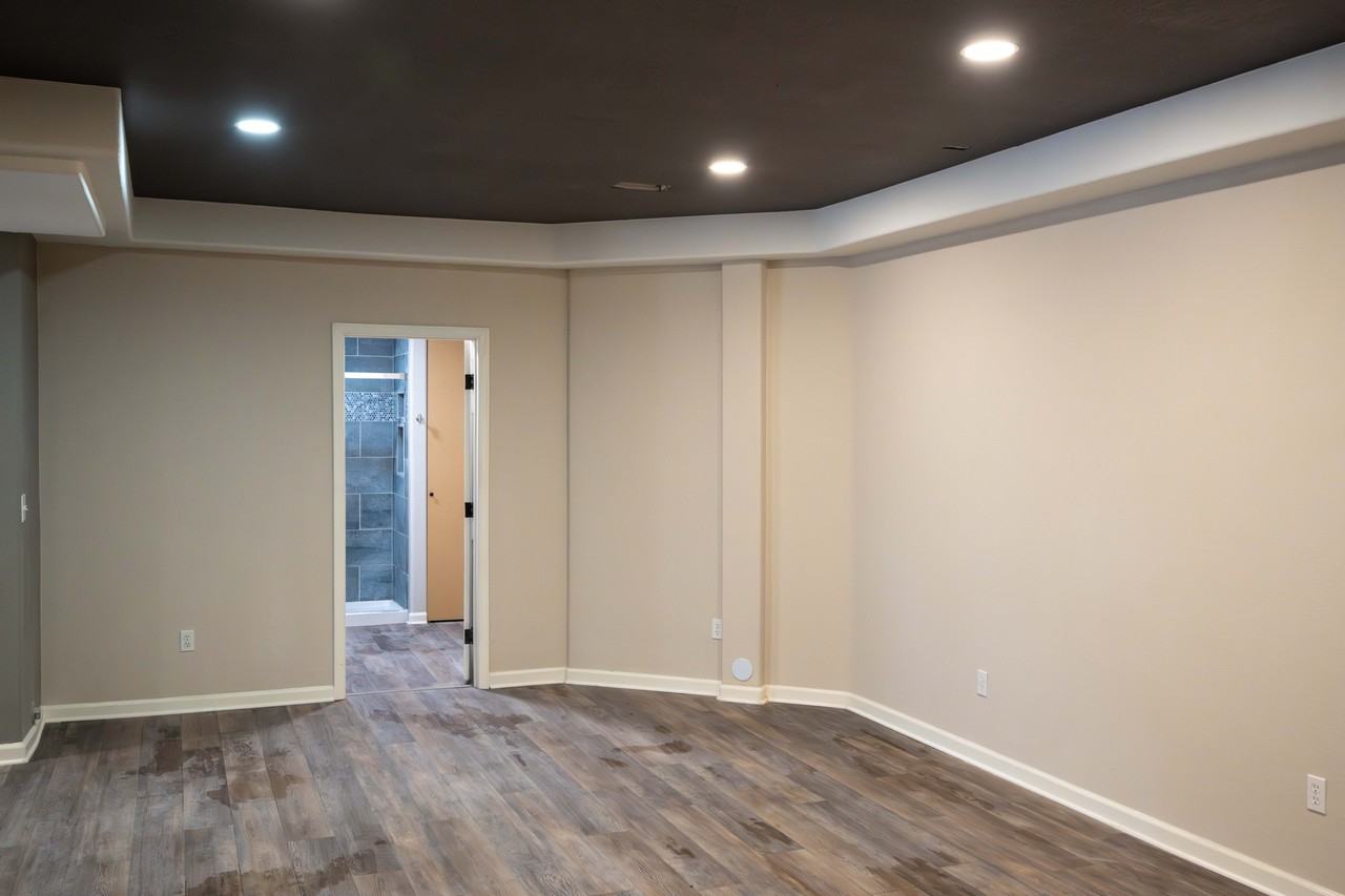 12 Eagle Nest Ln #1 - Photo 3 of 15