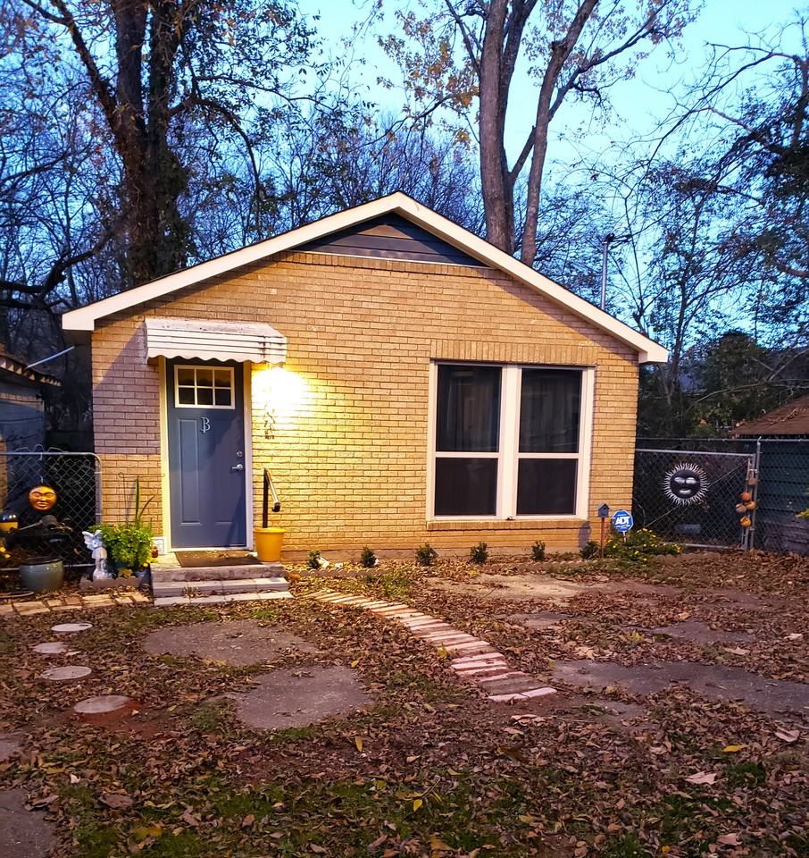 244 Hobson Ave #B - Photo 2 of 12