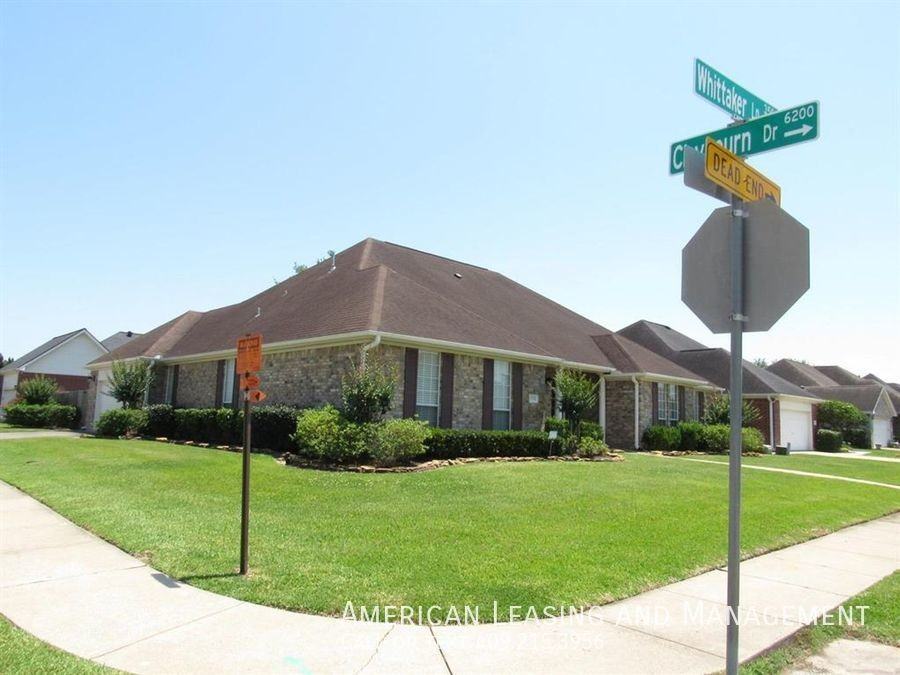 3570 Whittaker Ln - Photo 3 of 10