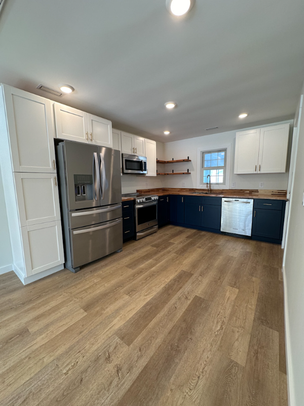 113 Eastland Ave - Photo 2 of 12