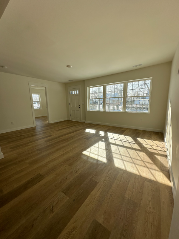 113 Eastland Ave - Photo 3 of 12