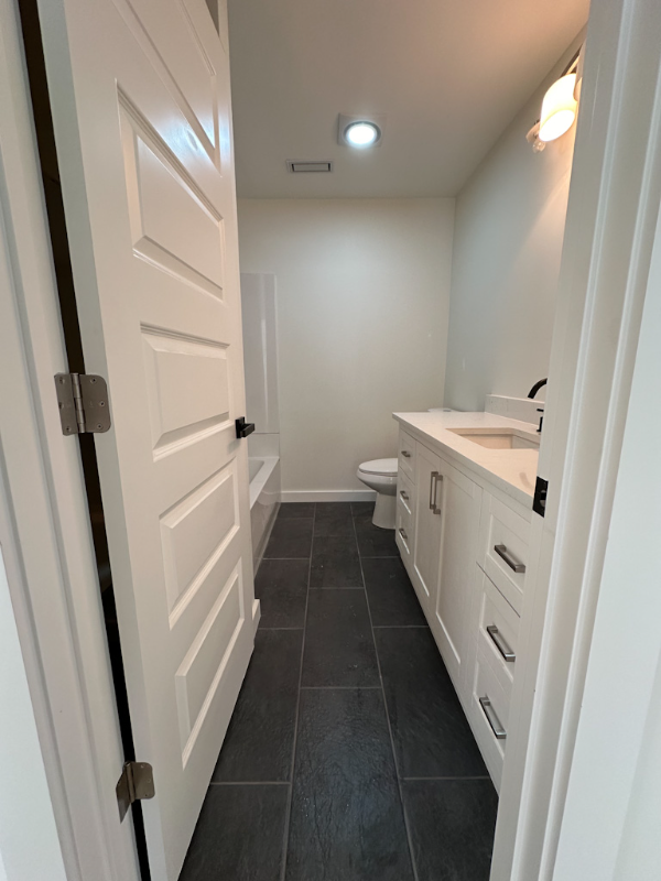 113 Eastland Ave - Photo 4 of 12