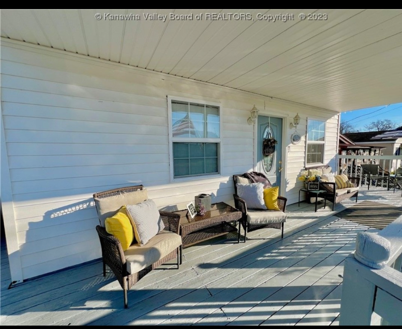 1 Belle Rd - Photo 3 of 43