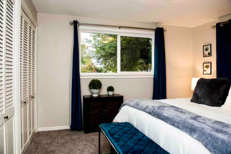 1945 S 2600 E - Photo 4 of 50