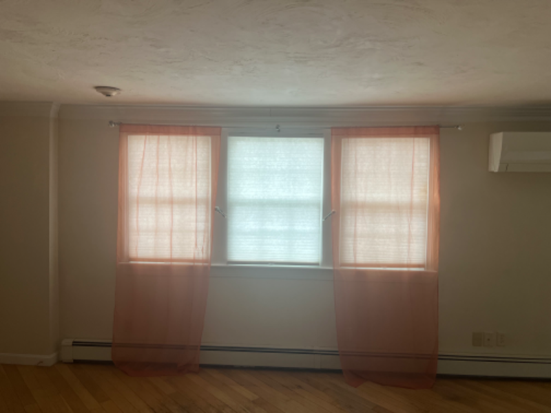 78 Center St - Photo 3 of 10