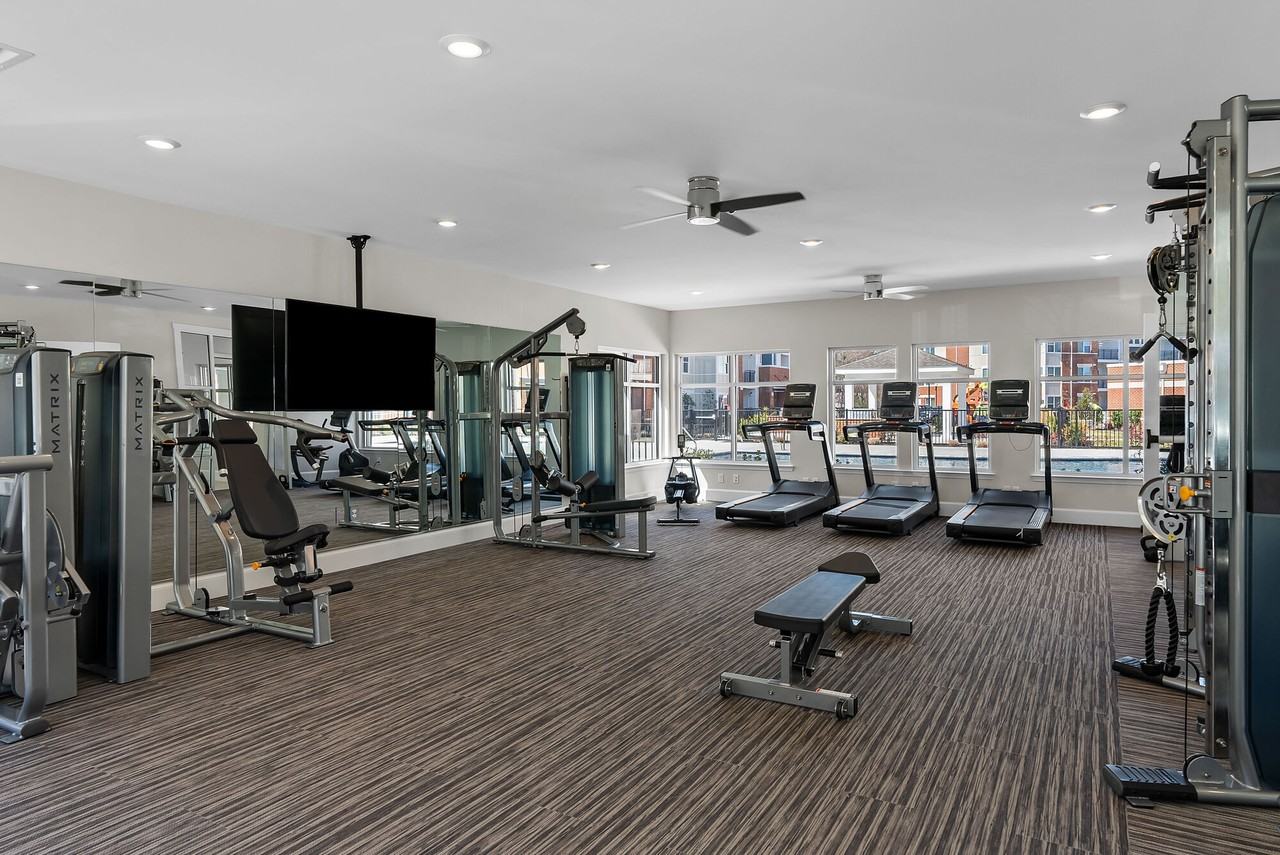 Elevate 17 I - Photo 2 of 17