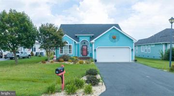featured image of 298 Lakeside Dr #1