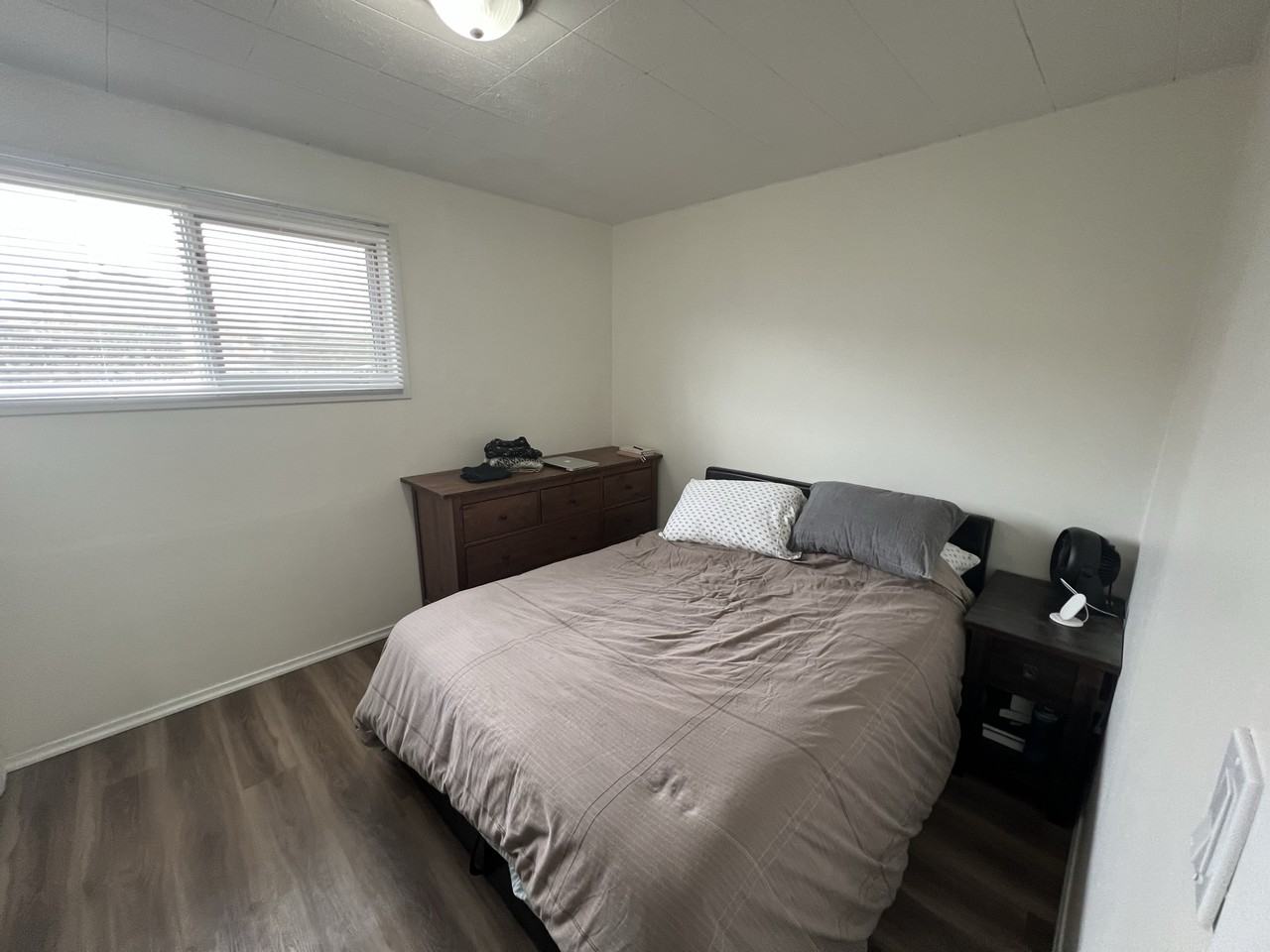 2504 42 Ave #1 - Photo 2 of 10