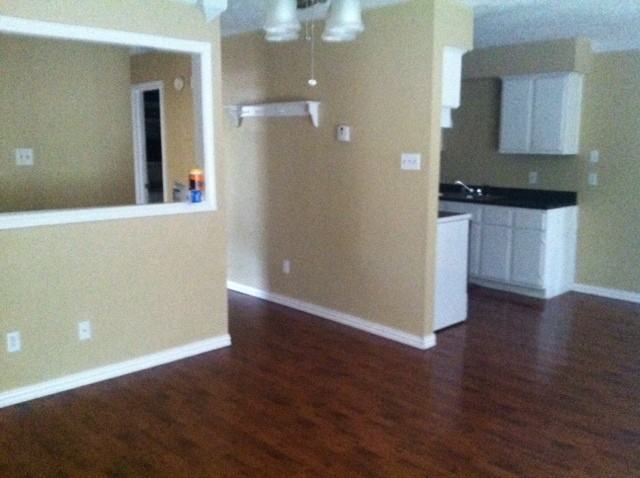 708 Vassar Ct Apt B - Photo 3 of 3