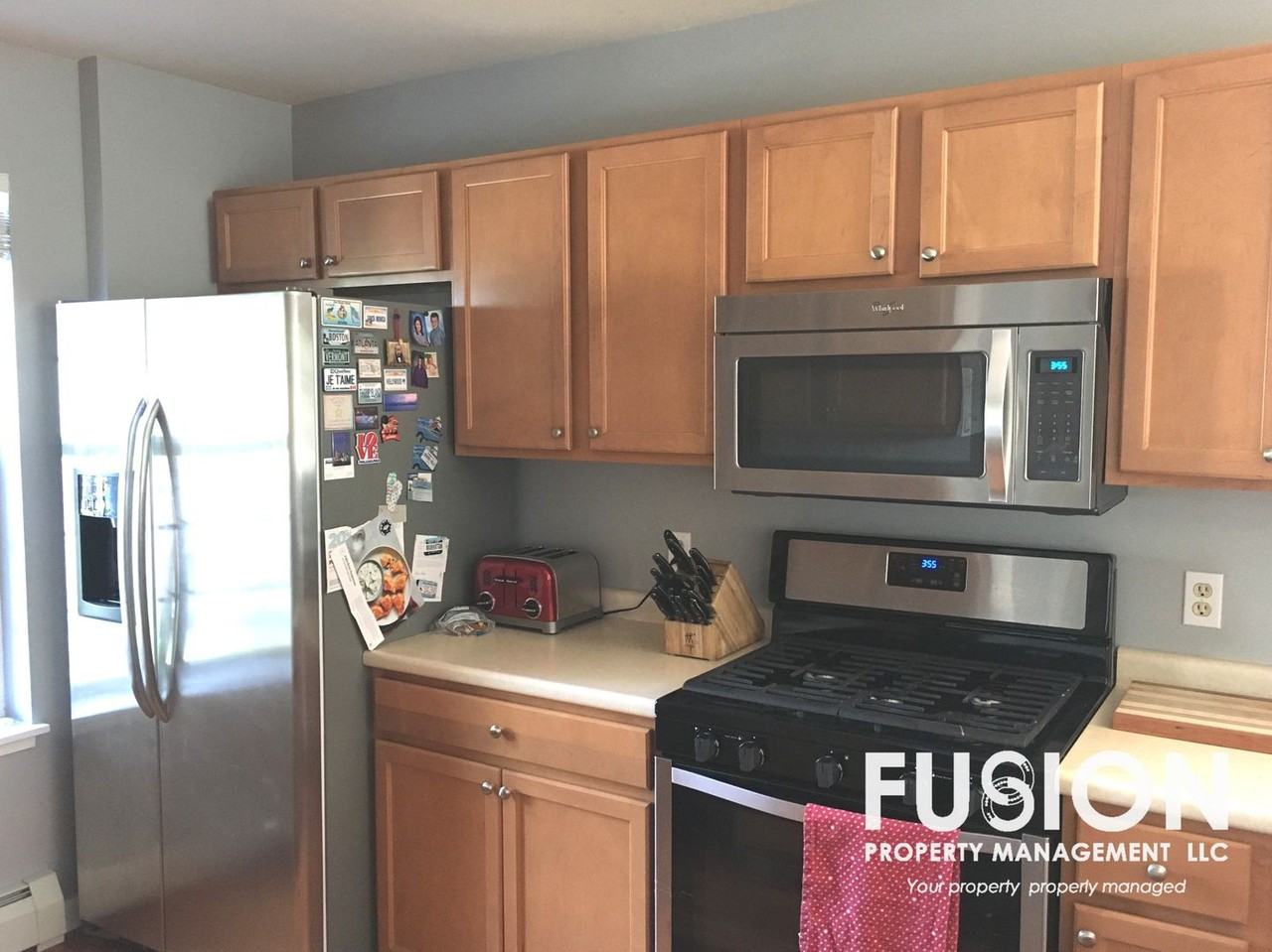 49 Stonington Cir - Photo 3 of 36