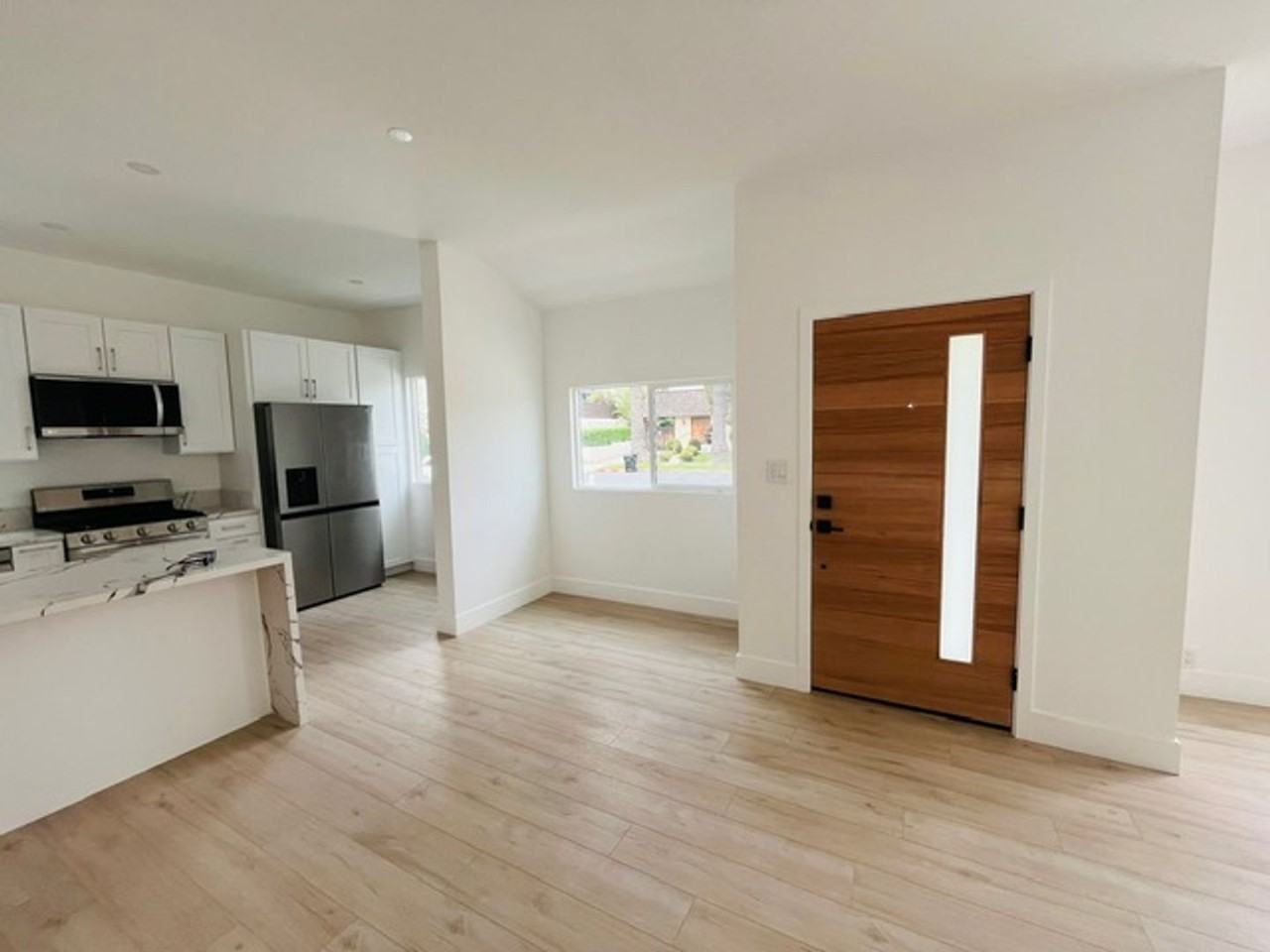 482 S Hamel Rd - Photo 5 of 27