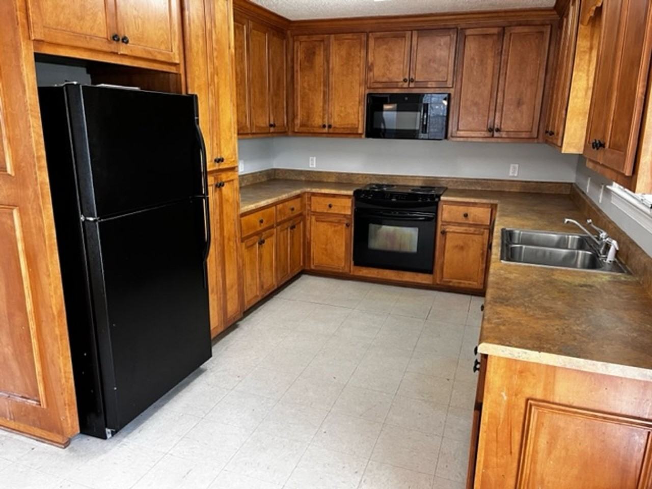 4333 Dockside Dr - Photo 3 of 10