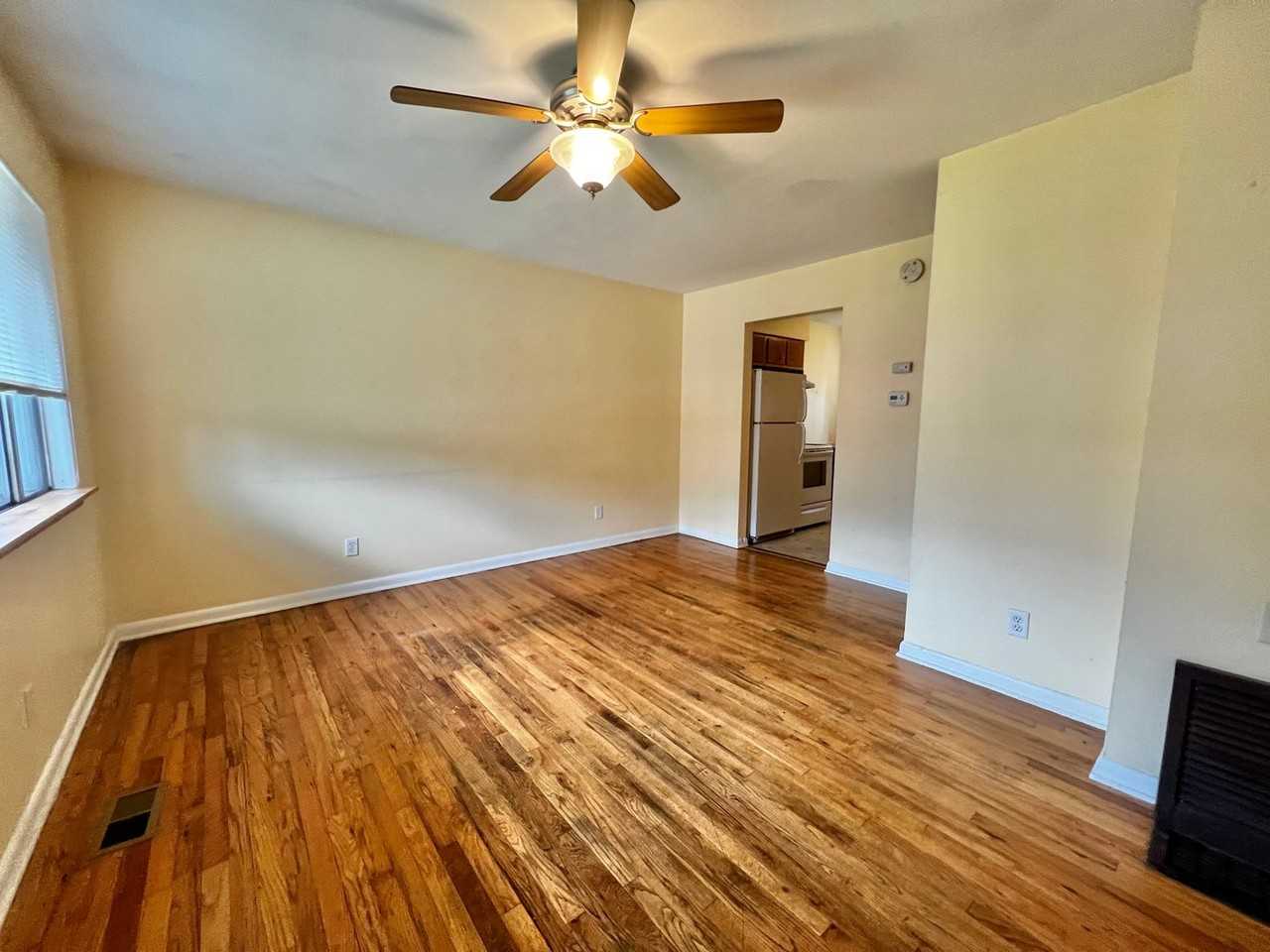 1012 Cragmore Dr - Photo 3 of 19