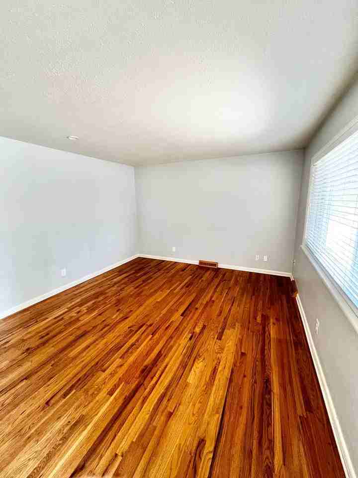 2305 Stanford Rd - Photo 3 of 32