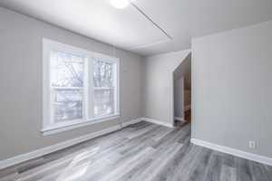featured image of 76 W 12th St