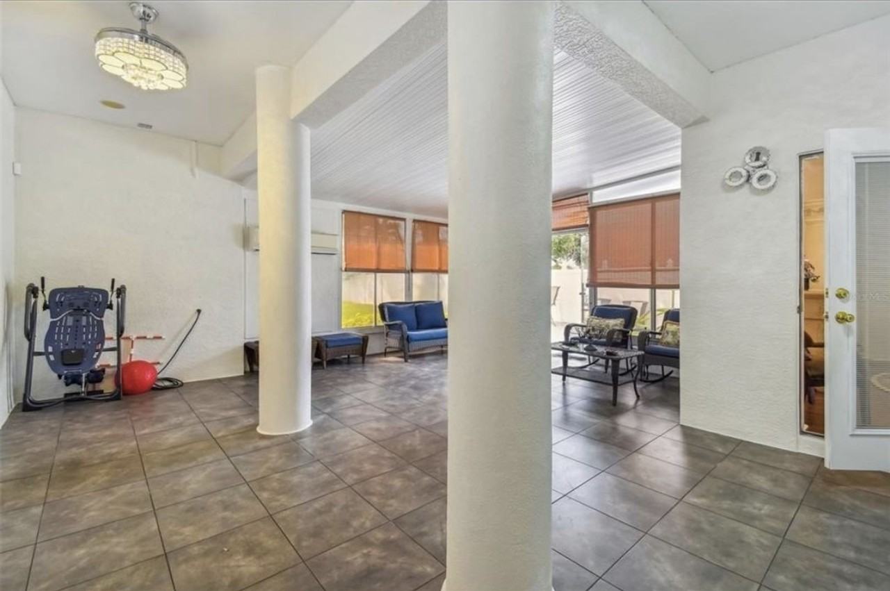 2814 51st Ave S - Photo 3 of 12