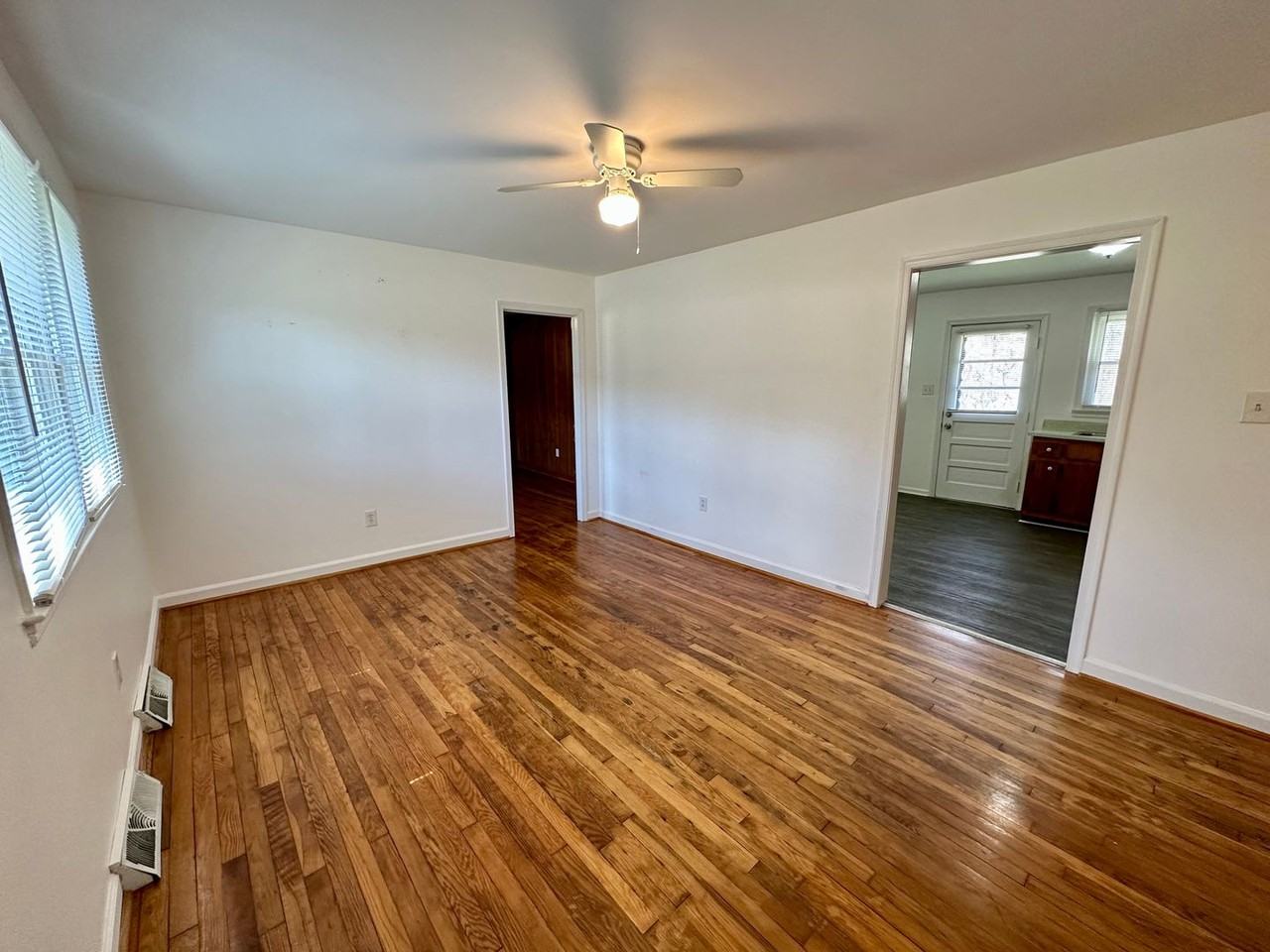 23733 Highway Fifty Eight - Photo 2 of 11