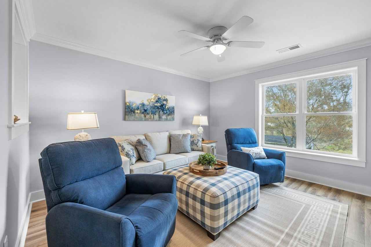 615 Broad St - Photo 2 of 46