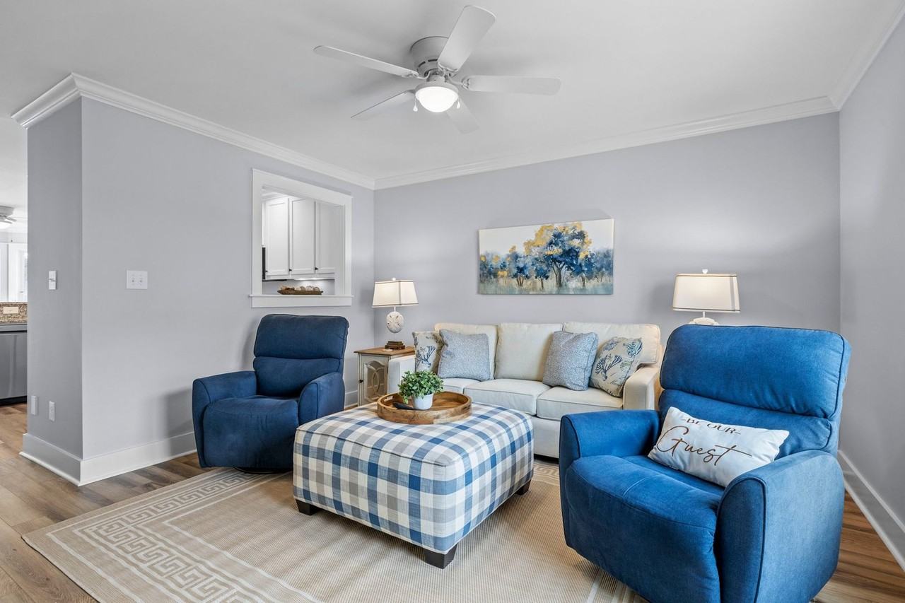 615 Broad St - Photo 3 of 46