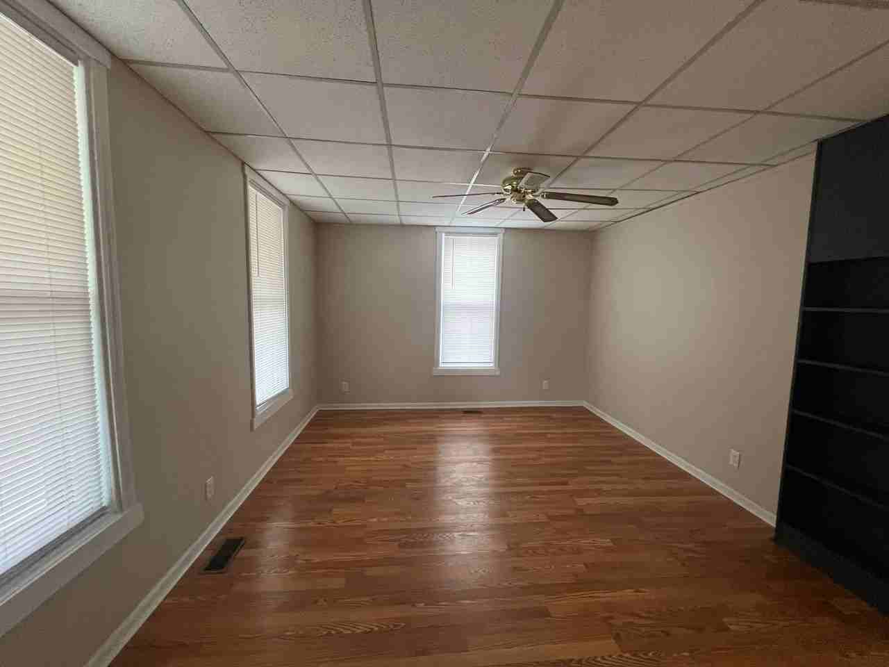 825 C St - Photo 2 of 18