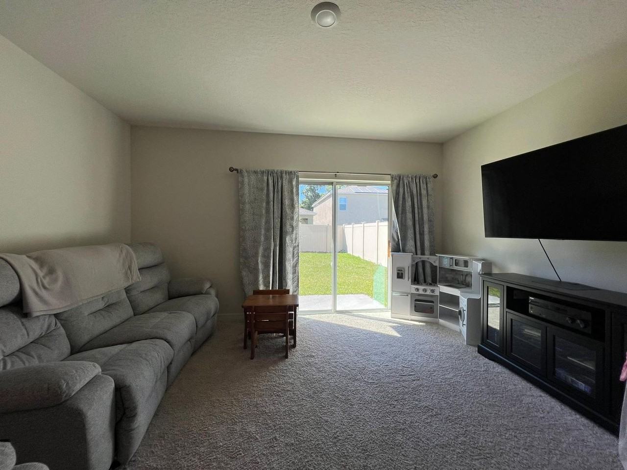 1712 Bent Branch Ave - Photo 3 of 10