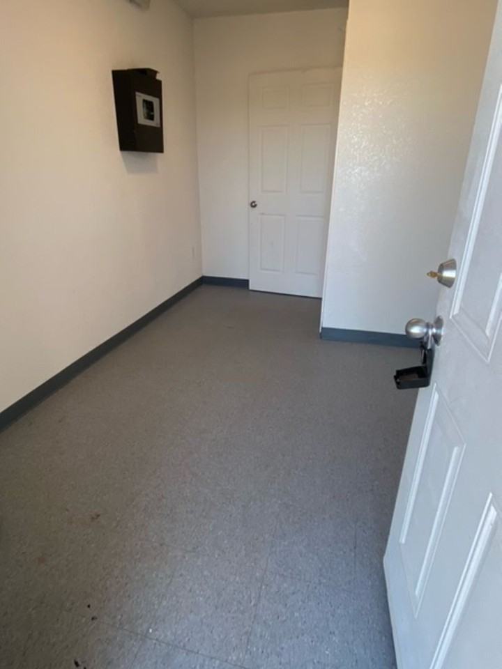 626 Blaine - Photo 2 of 6