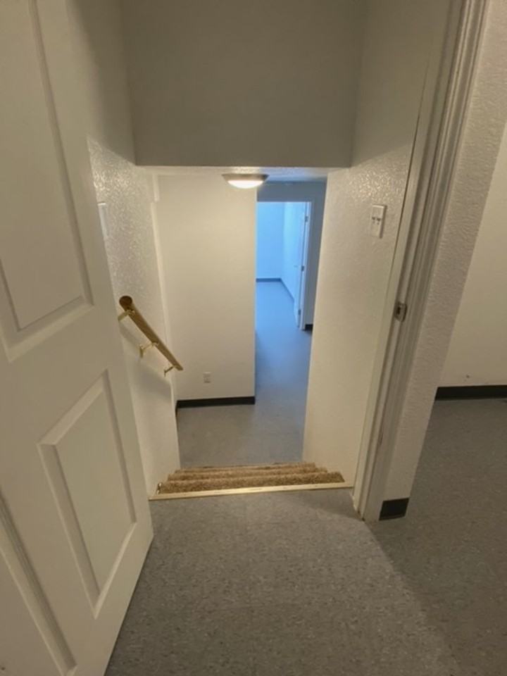 626 Blaine - Photo 3 of 6