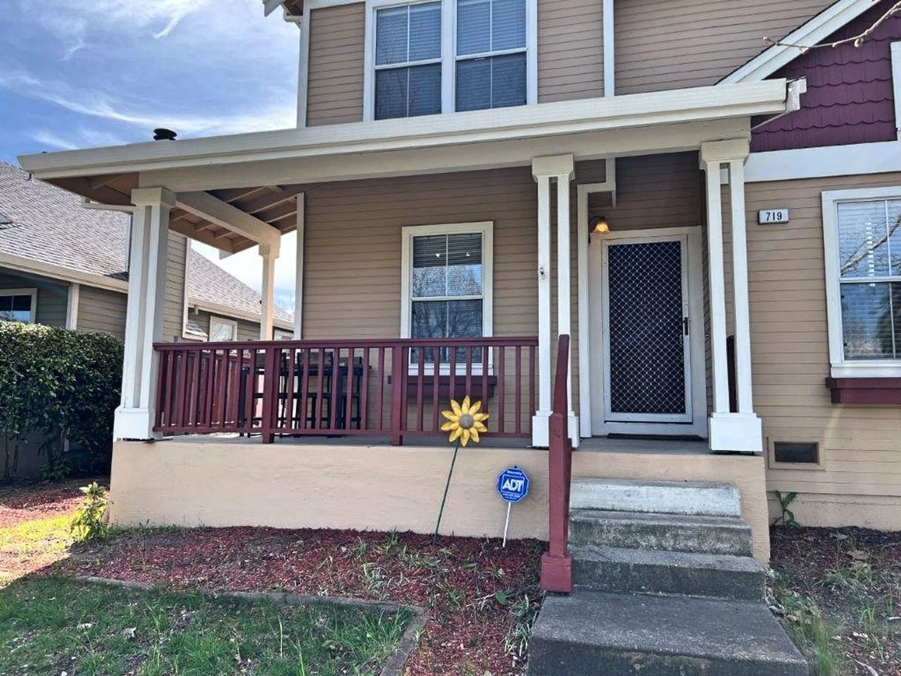 719 Lotz Way - Photo 4 of 50