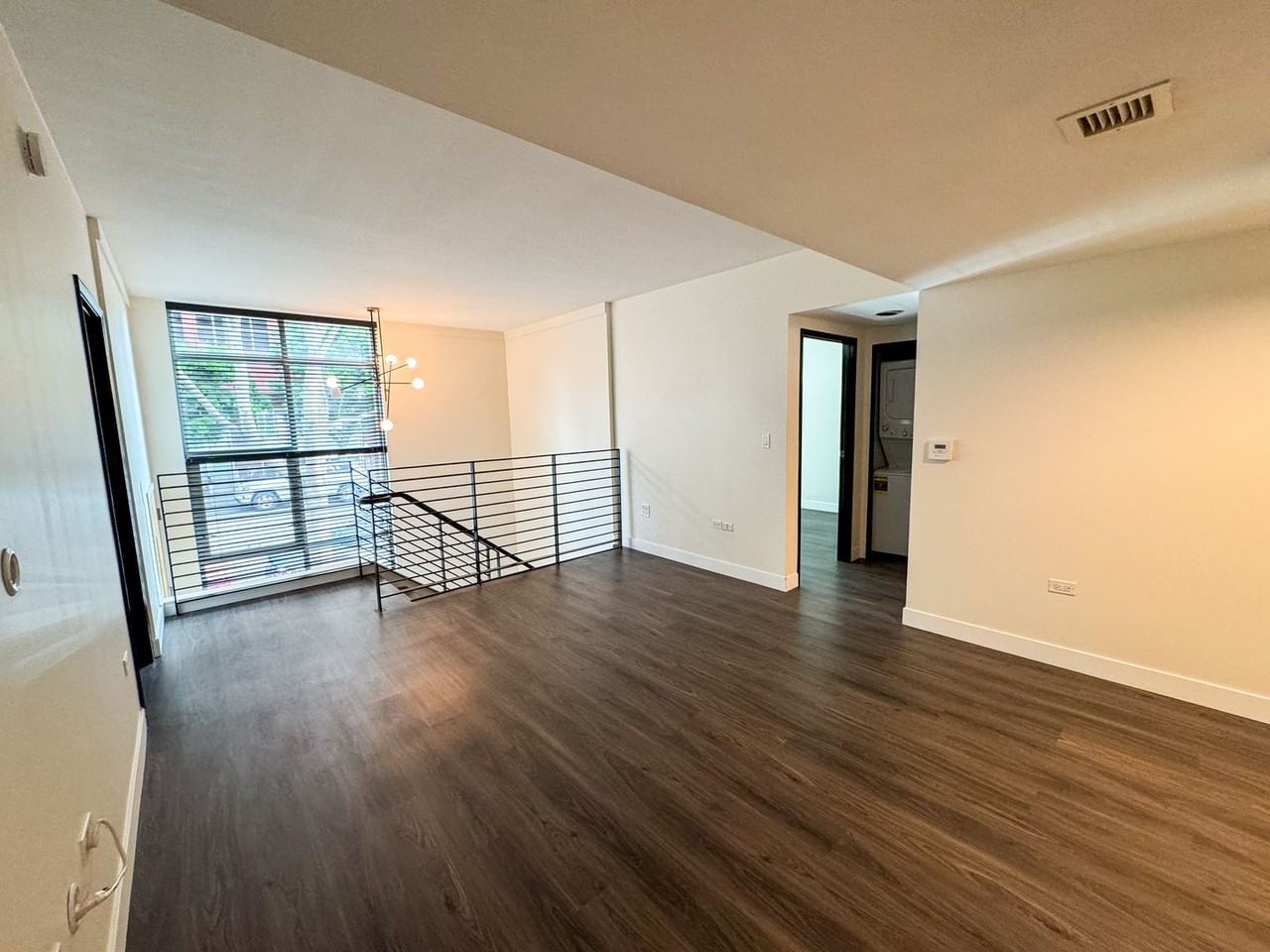 425 425 W Beech  227 - Photo 6 of 26