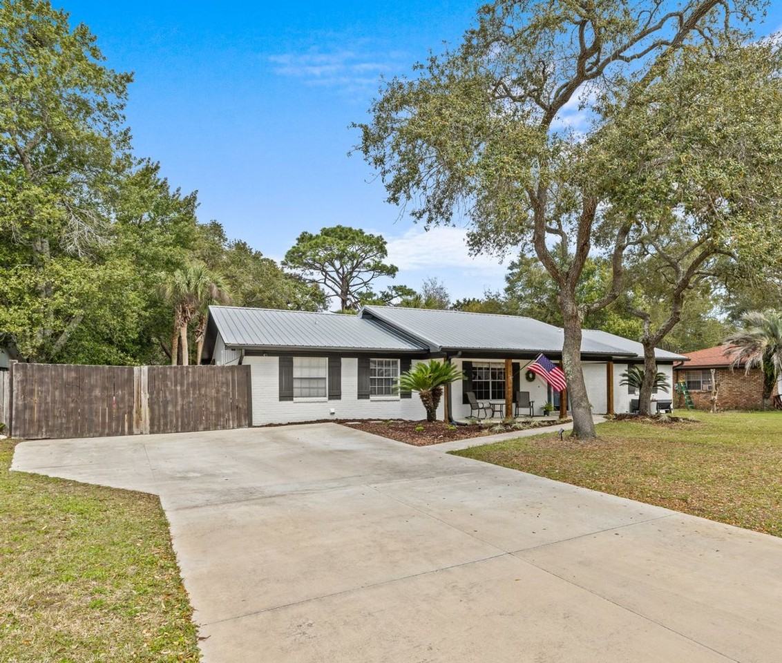 3 Davis Ct - Photo 2 of 41